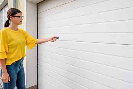 Federal Way Garage Door Opener Installation